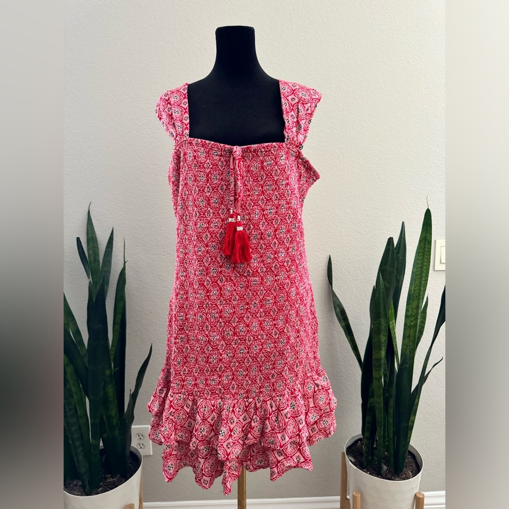 NWT B.O.G COLLECTIVE Dreamboat Red Medallion Print Smocked Mini Dress - Picture 9 of 15